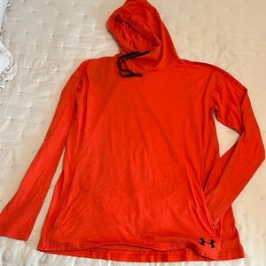 EUC Under Armour long sleeve hooded T with pockets, orange, sz M